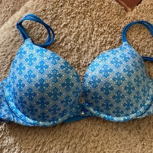 Blue Victoria’s Secret bra size 32C